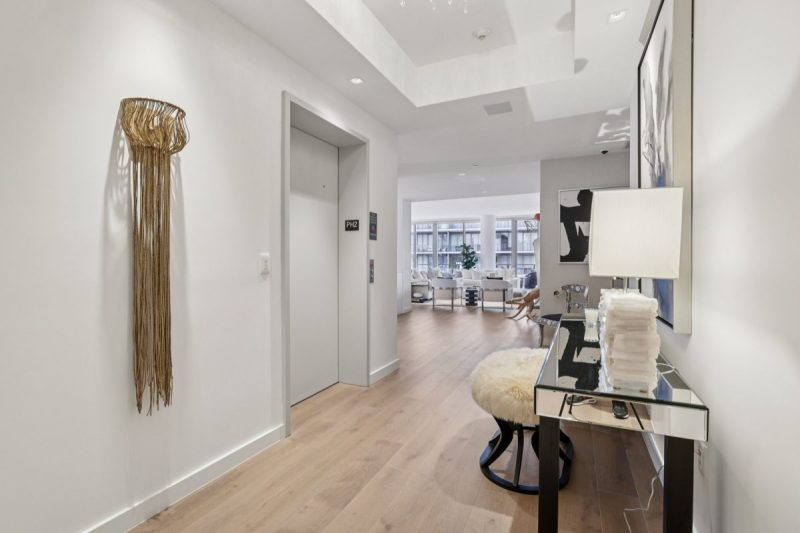 14-web-or-mls-S-Pointe-Dr-S3007-014